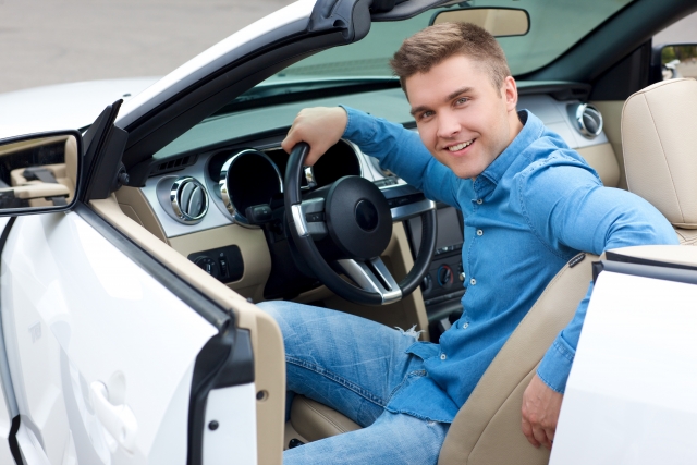 ドライブデートで車を運転してもらう時の注意点とは 恋の悩みはシンプリー