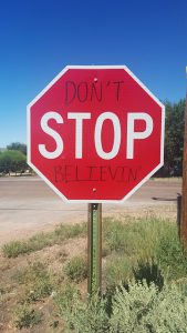 「STOP」の表示