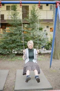 失恋を引きずる女性の特徴とは 恋の悩みはシンプリー