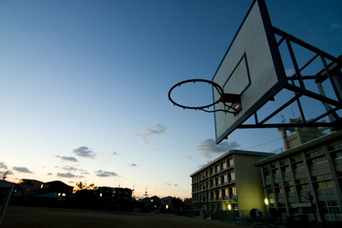 学校で男子が見せる脈ありサインとは 恋の悩みはシンプリー