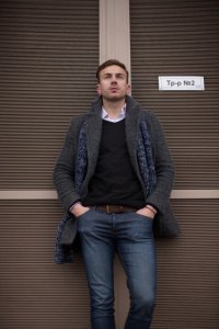 浮気をする男性の８つの特徴とは 恋の悩みはシンプリー