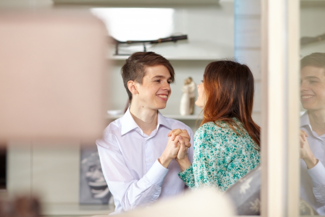 キスは彼氏 彼女のどっちからする 恋の悩みはシンプリー