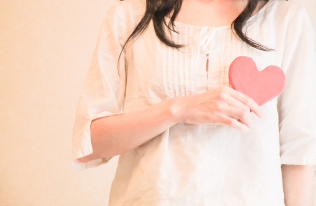 他のカップルが羨ましいと思う理由と対処法とは 恋の悩みはシンプリー